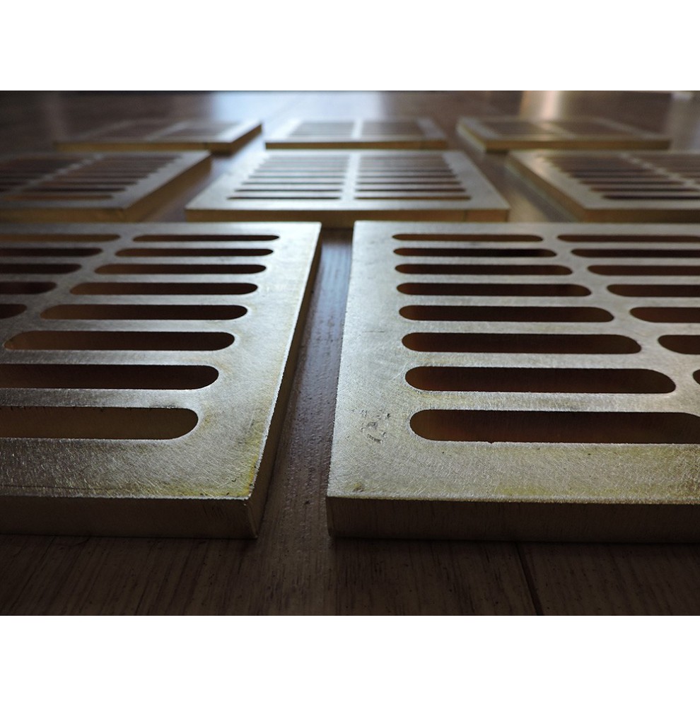 grille d'aération et ventilation sur-mesure en laiton poli