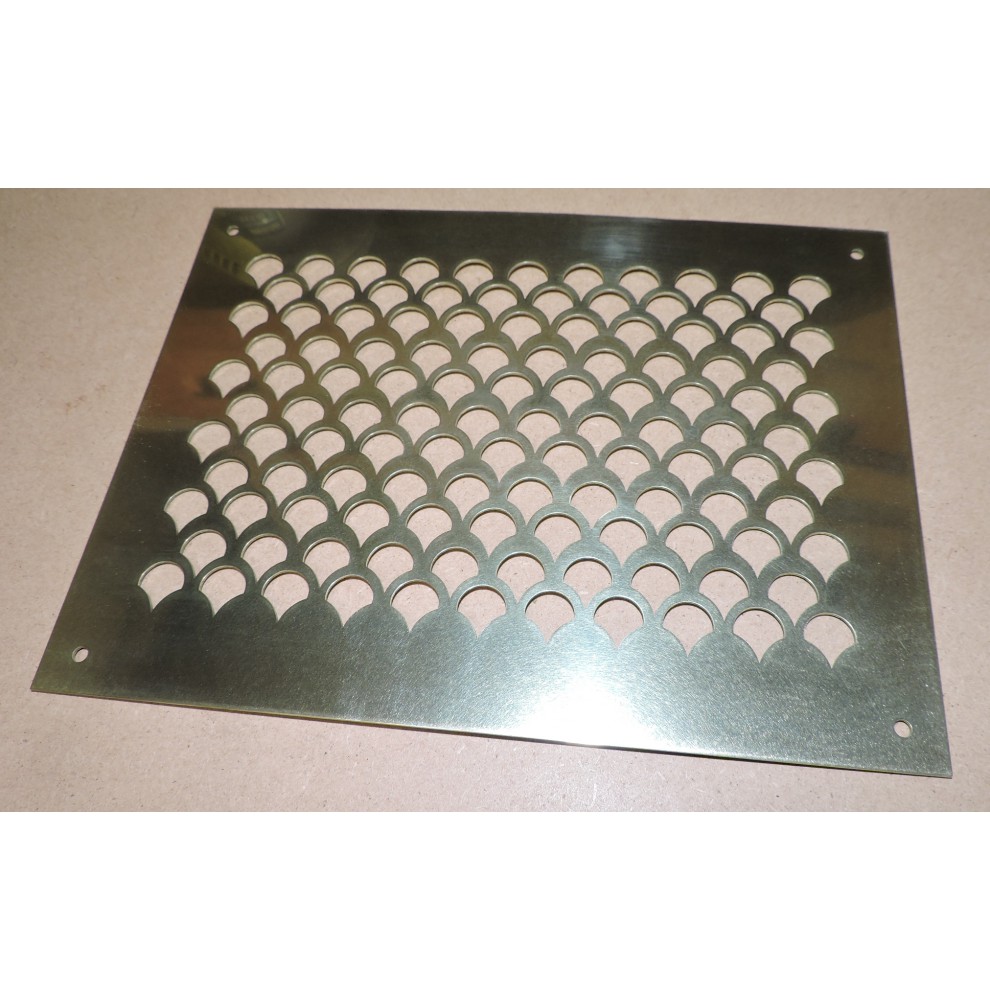 grille d'aération et ventilation sur-mesure en laiton poli
