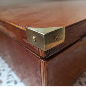 Équerre angle de meuble avec retour