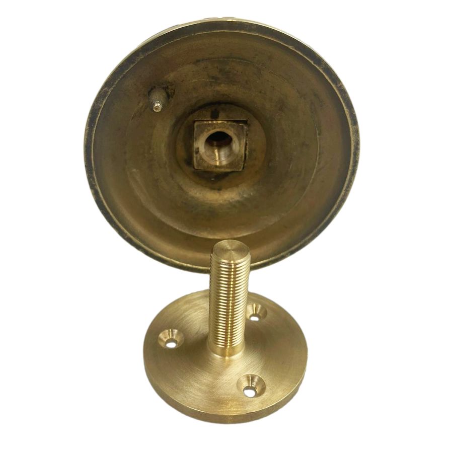 Bouton de porte avec rosace en laiton poli