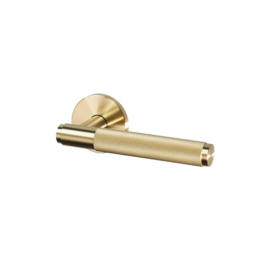 Poignée de porte moderne guilloché en laiton brossée
