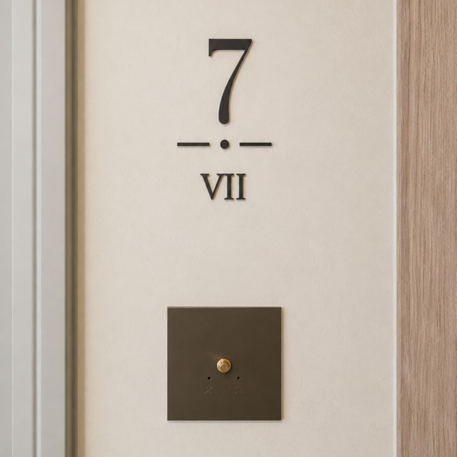 Signalétique sur mesure en laiton poli